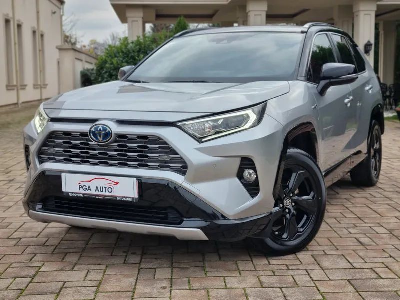 Toyota RAV4 Bi -Tone /ACC / Camera / Hibrid /Scaune Incalzite /Unghi Mort