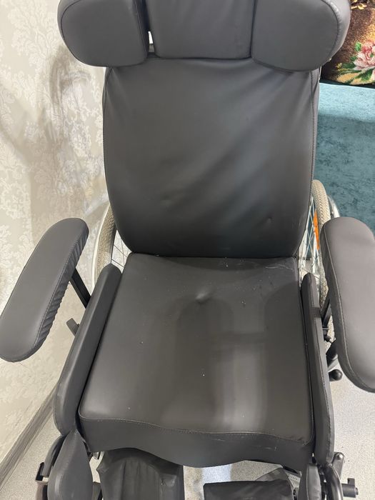 Продам инвалидное кресло
