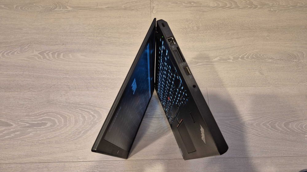 Lenovo Thinkpad x270 i7 7500U 4G LTE 16GB RAM 512GB SSD Windows 11