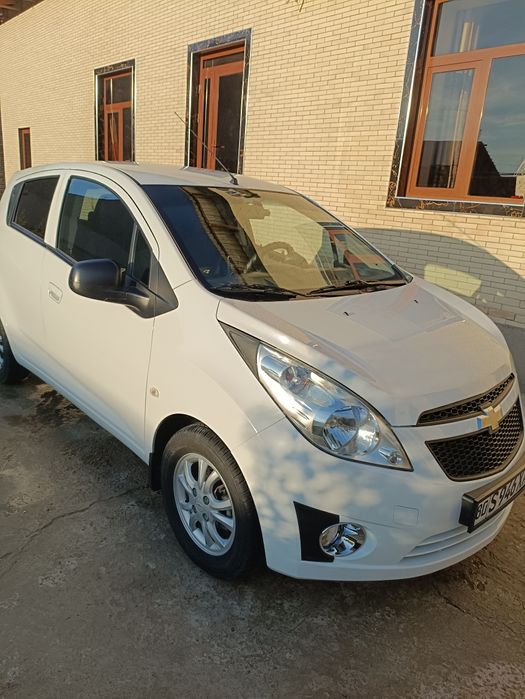 Spark sotiladi 2 poz xolati a'lo yili 2015