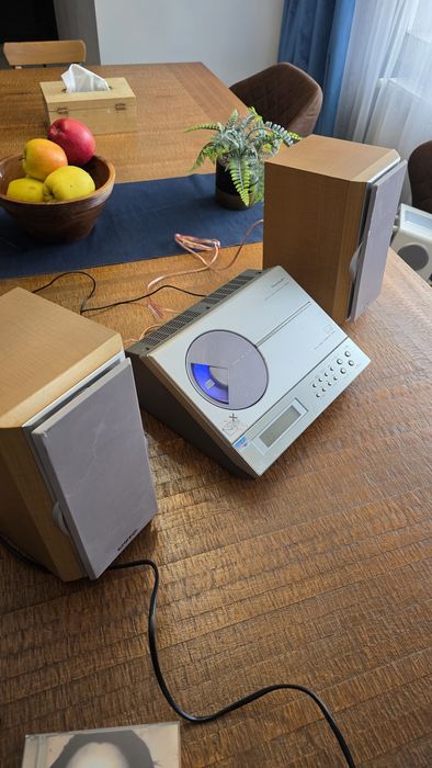 Sistem audio compact Sharp XL-T300