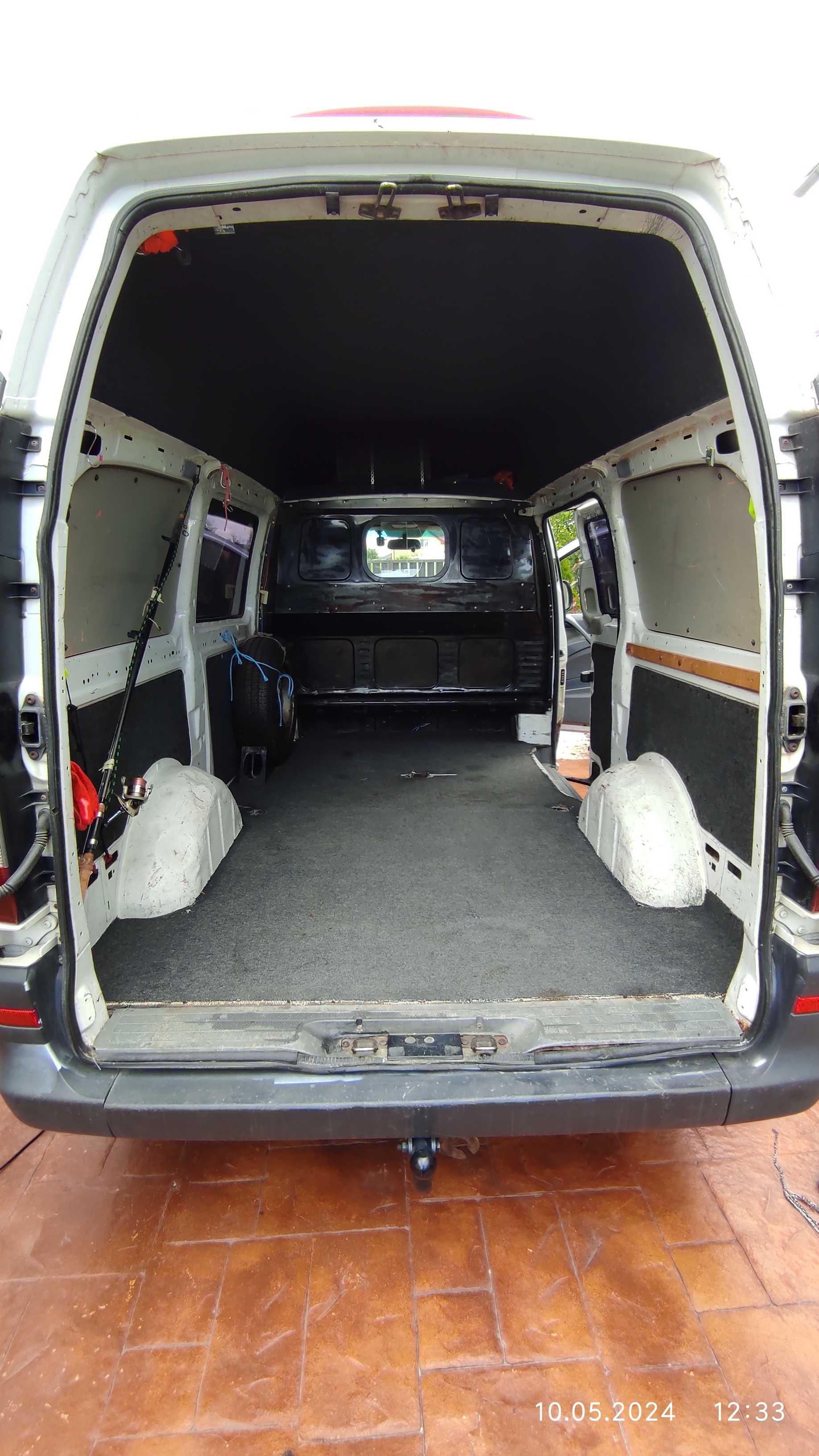 Mercedes Vito 111