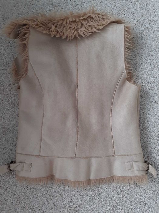 Vesta din imitație de piele întoarsă