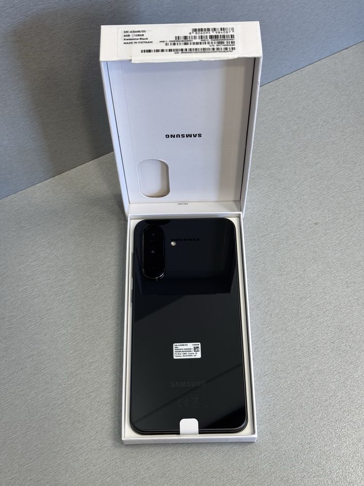 Продавам чисто нов Samsung A36
