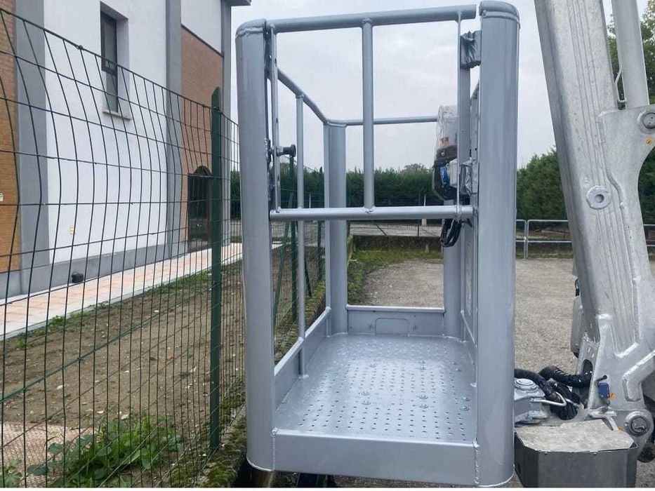 Nacelă prb 25m MZ 250 pe Iveco