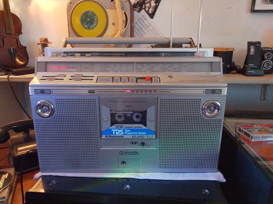 Pick up/ Panasonic RX 5300LS/Boombox