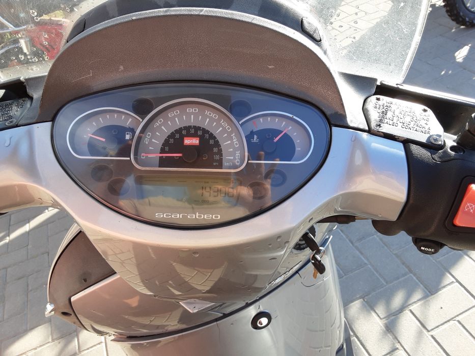 Scuter Aprilia Scarabeo 125