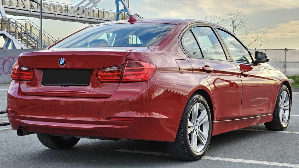 BMW Seria 3 320i Aut.