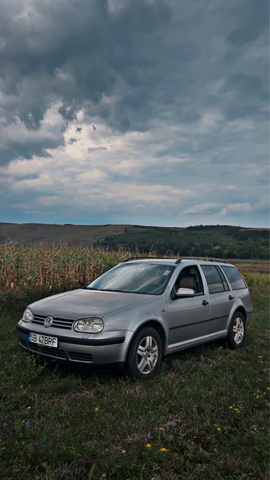 Vând masină vw golf