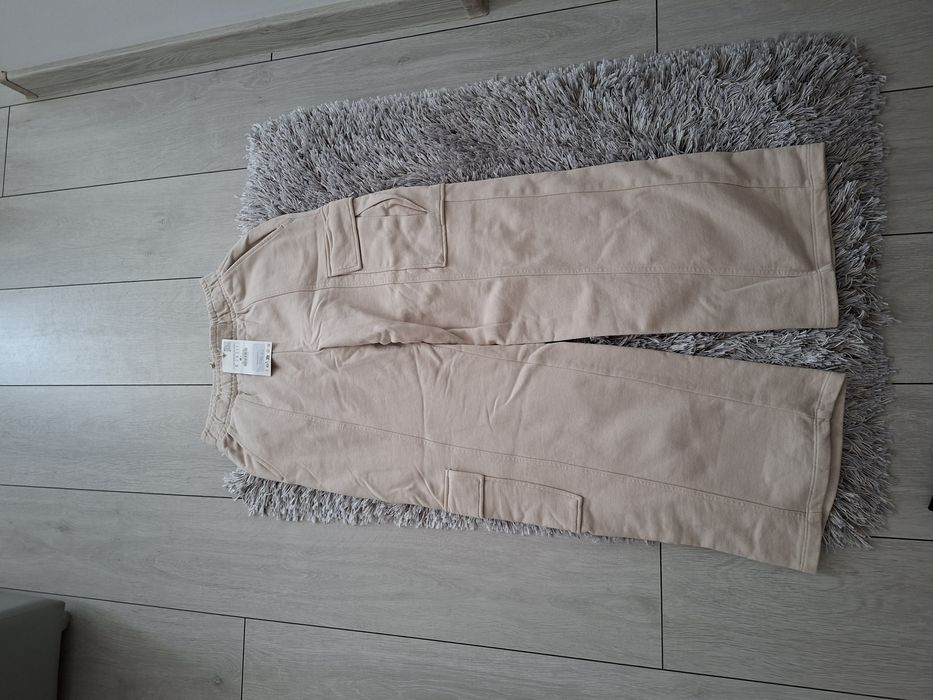 Pantaloni Zara noi