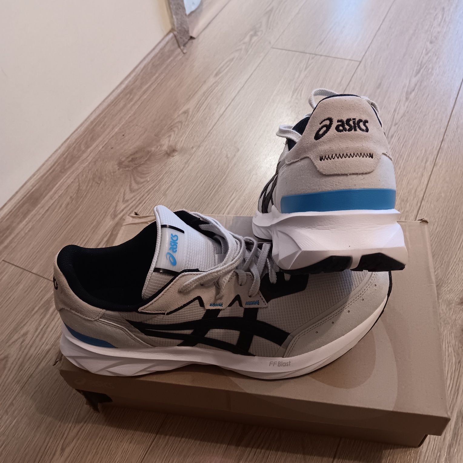 ASICS 46 номер оригинални маратонки за бягане