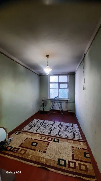 Срочно продаётся Юнусабвд  2/2/2  Галерейка