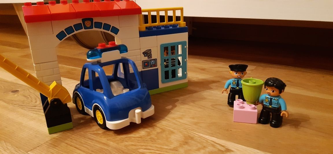 Sectie de politie Lego Duplo 10902