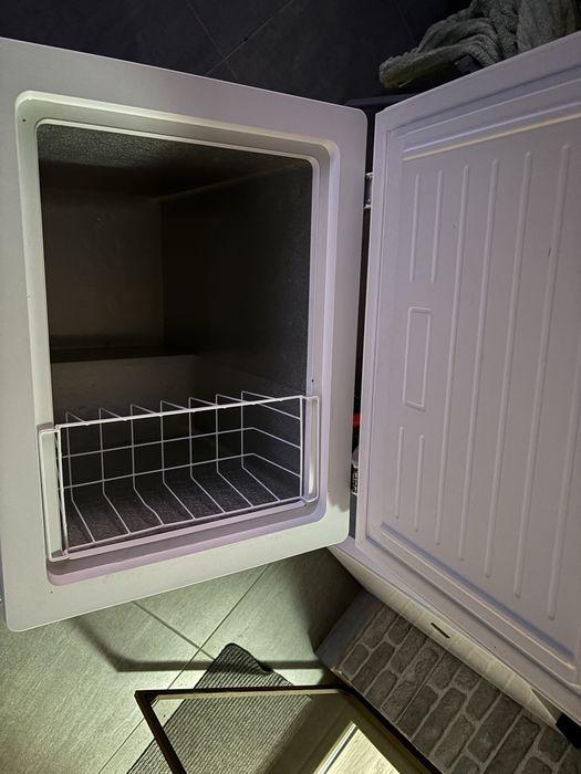 Lada frigorifica CANDY 137 litrii