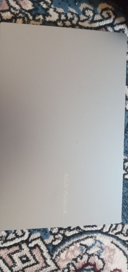 ASUS Vivobook...