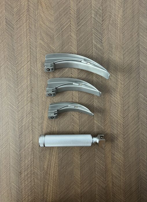 Ларингоскоп Reistrer ri-standart с директно осветяване [неупотребяван]