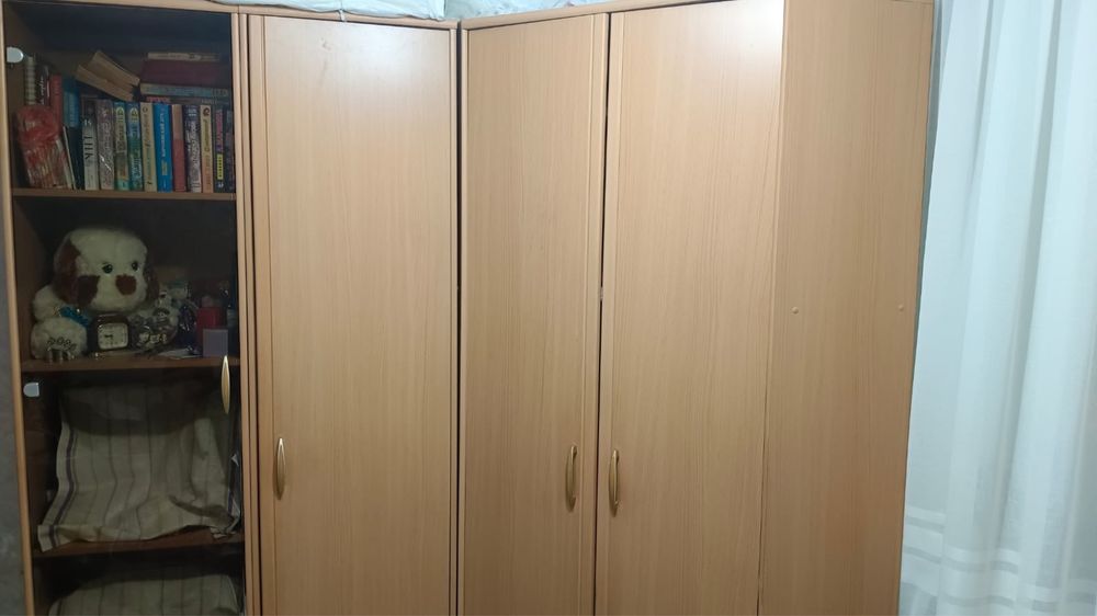 Шкаф, шефоньер угловой