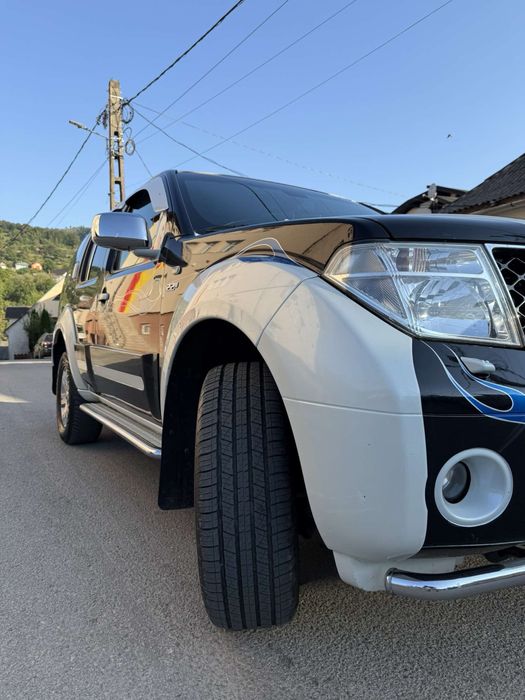 Vând Nissan Pathfinder 2005 negociabil