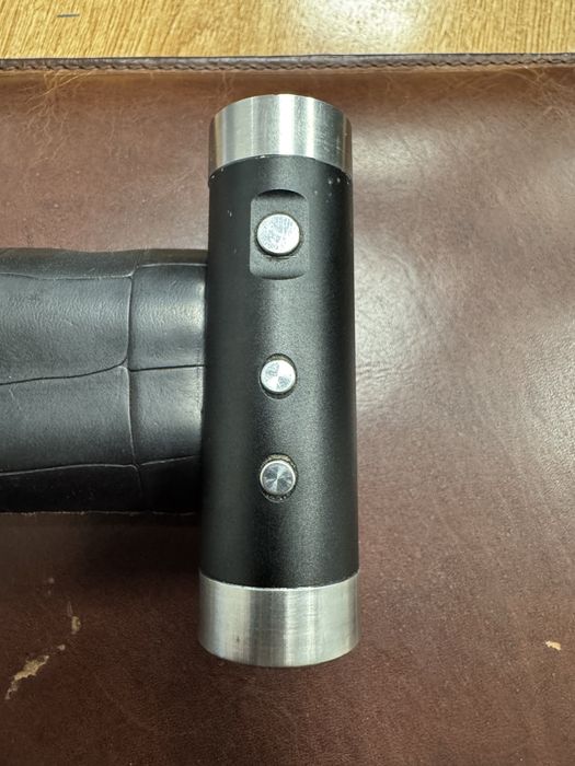 Dicodes Dani box 21700 cu husa piele(Snake) + kayfun original + Taifun