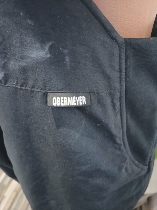 Дамска ски екипировка като нова; долнището е на марката Obermeyer, яке