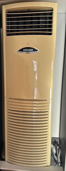 Климатик колона Мидеа