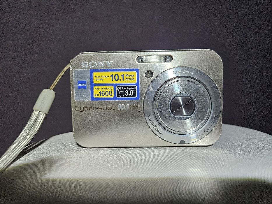 Цифровой фотоаппара Sony Cyber-Shot