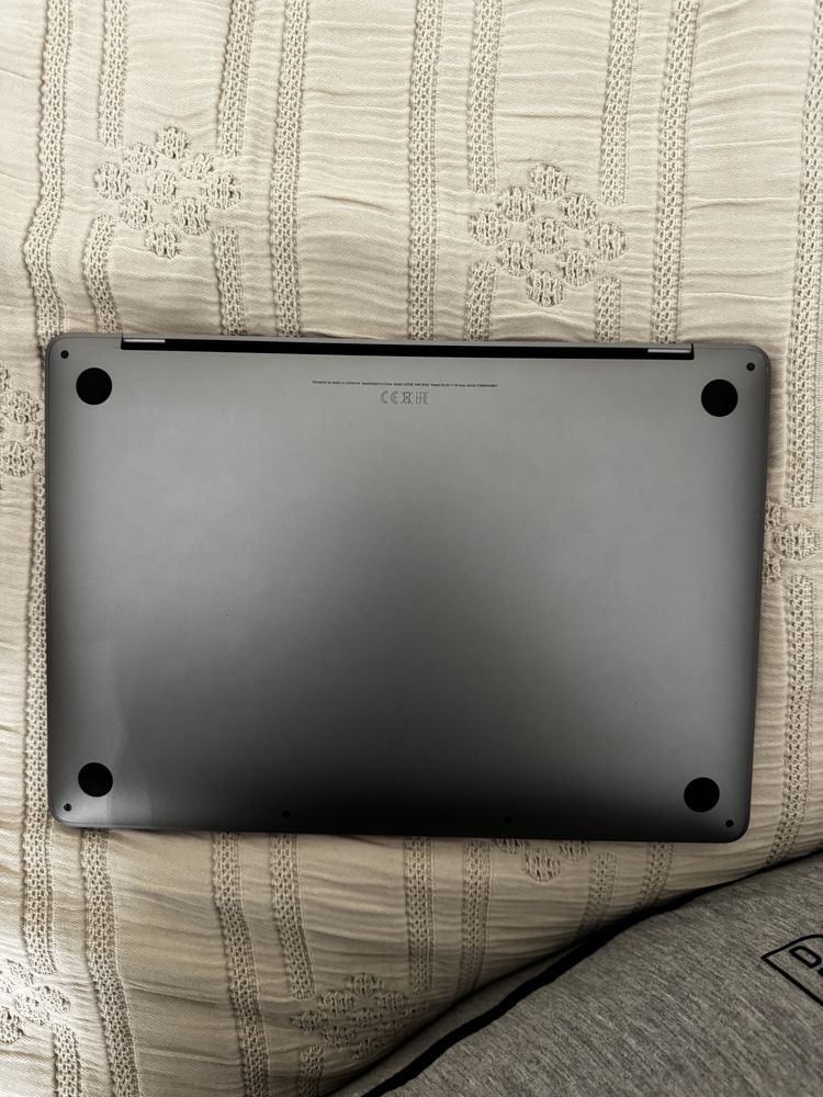 MacBook Pro 13 (2022)