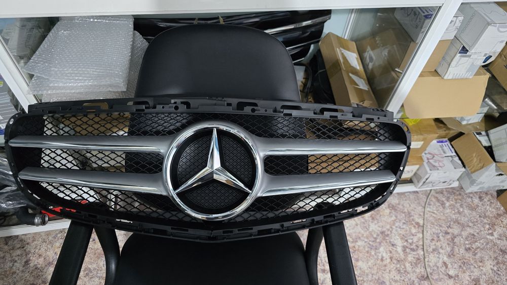 Решётка радиатора amg  на W212 mercedes, E63amg