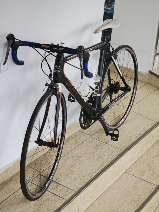 Bicicleta Full Carbon Cursiera