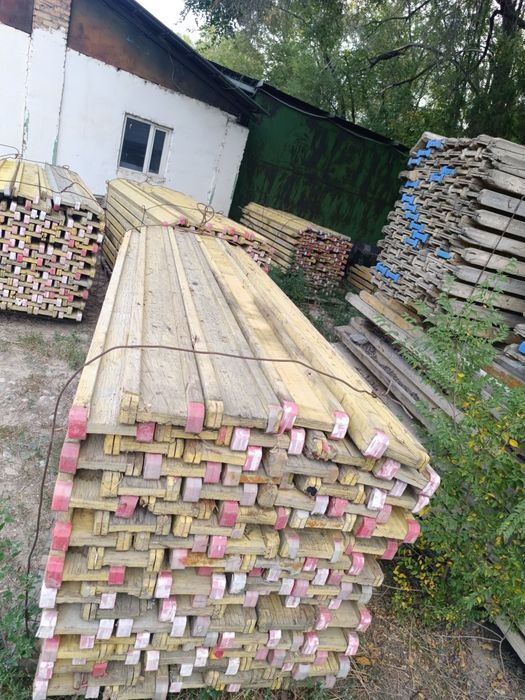 Балки деревянные 3м и 3,3м для заливки бетонного перекрытия