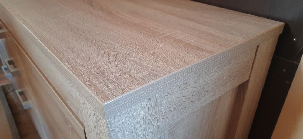 Comoda/servanta cu 2 usi /3 sertare