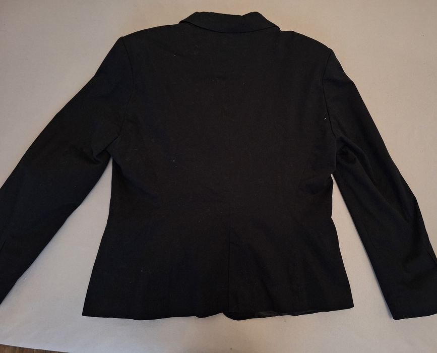 Черно сако на Zara