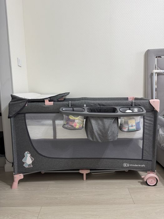 Kinderkraft манеж Leody