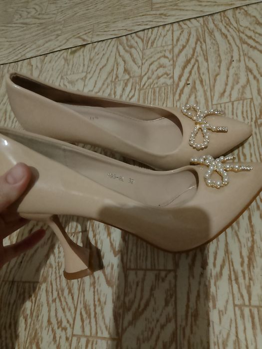 Женские туфельки