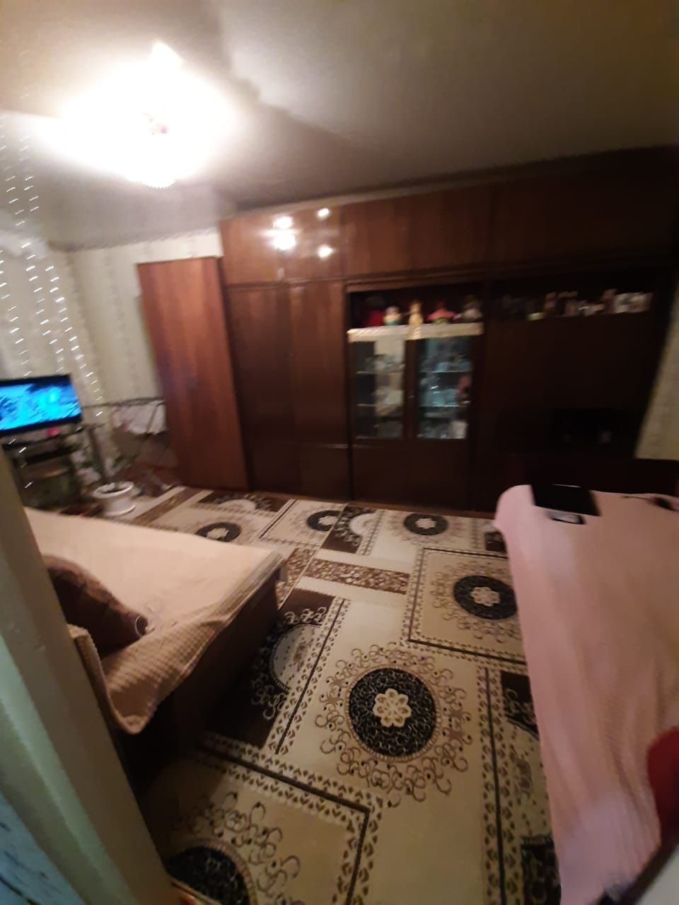 Продам 1 комн кв 19 мкр 11400