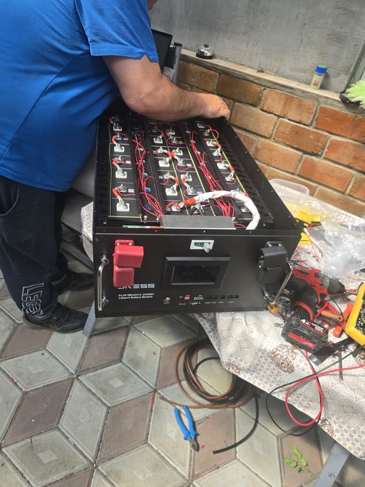 Vând acumulator baterie solara 51.2 V