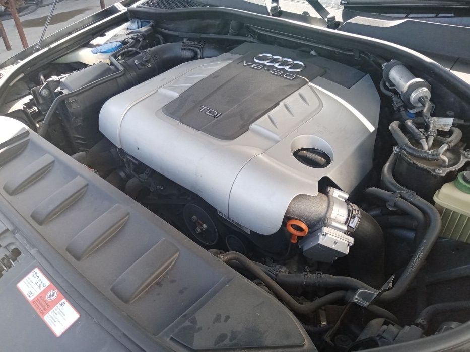 Ауди Q7 S line 239кс. на части