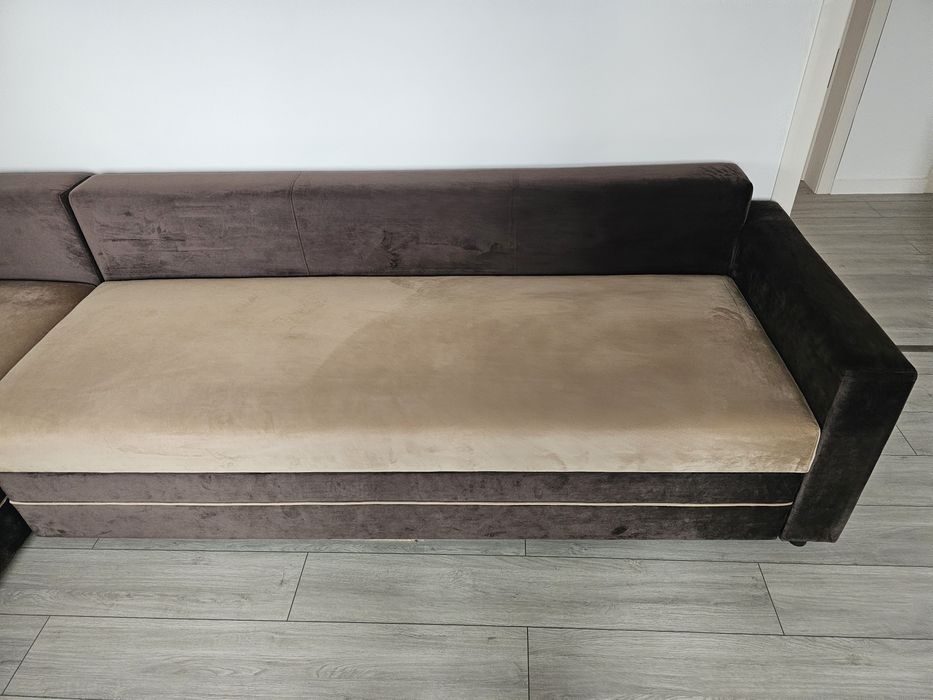 Vând Colțar Extensibil În Stare Impecabilă