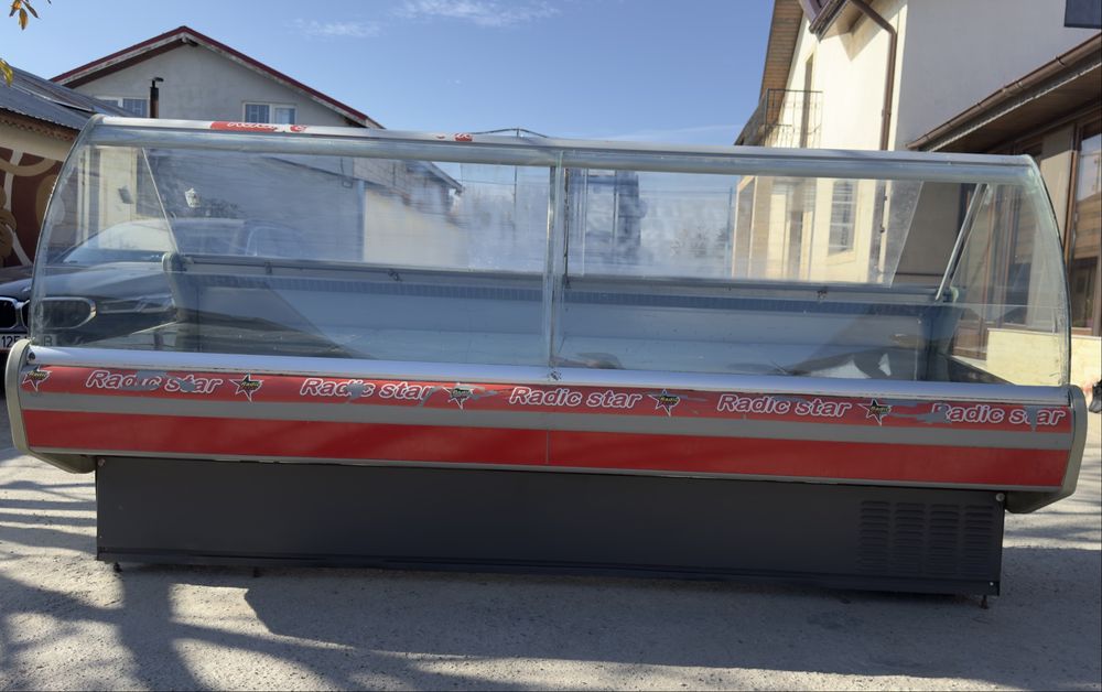 Vand vitrina feigorifica profesionala !