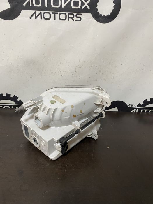 Proiector ceata stanga Ford Kuga an 2013-2019