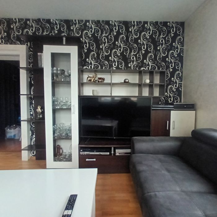 Продавам  холна секция