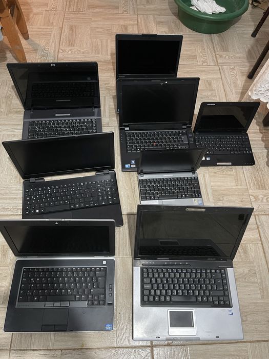 Vand Laptopuri !! 100 lei bucata