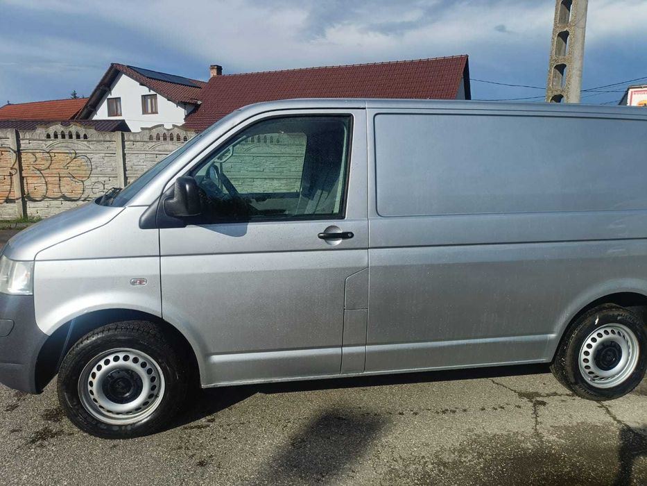 Autoutilitara Volkswagen Transporter T5 2008