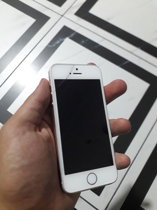 iPhone SE 2016 64 GB