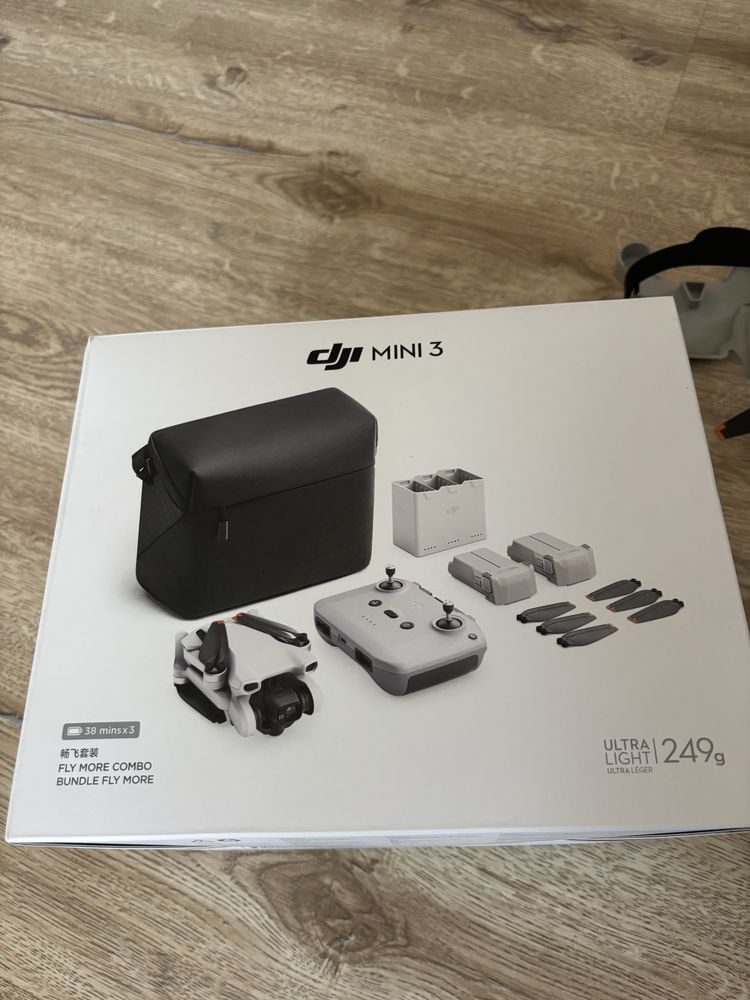 DJi mini 3 Fly More Combo