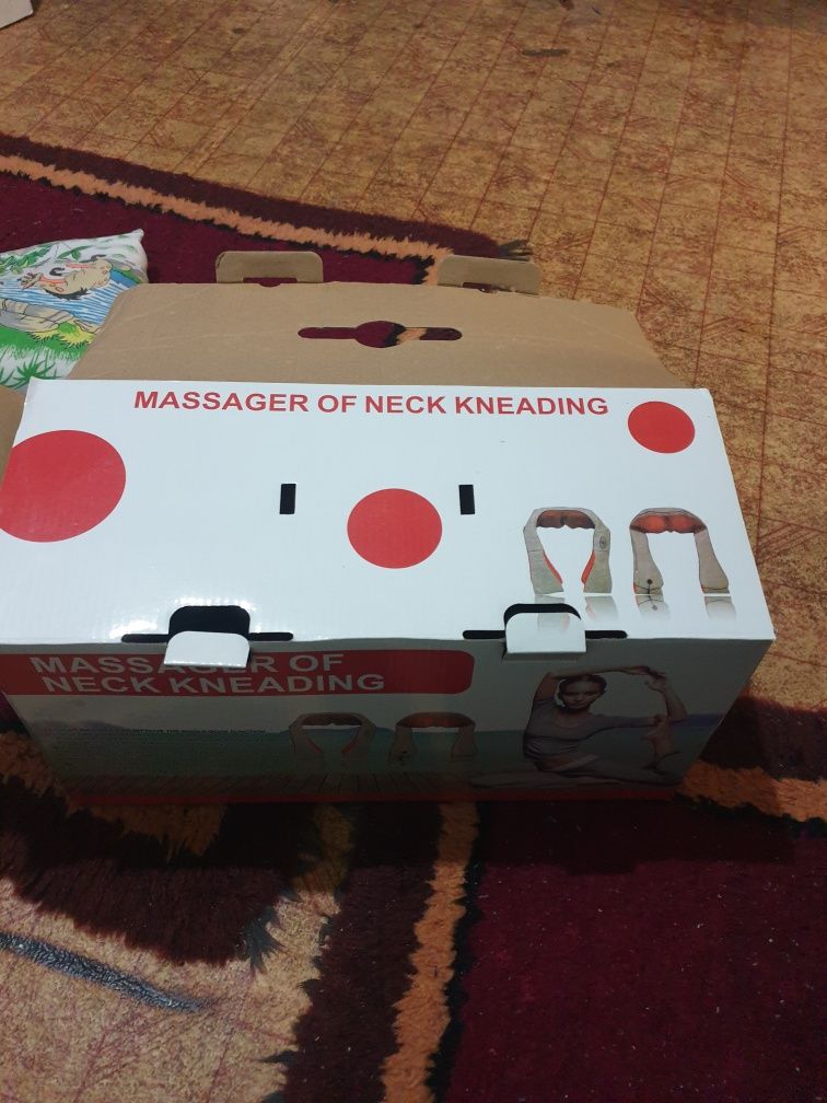 Продава се шиатцу масажор