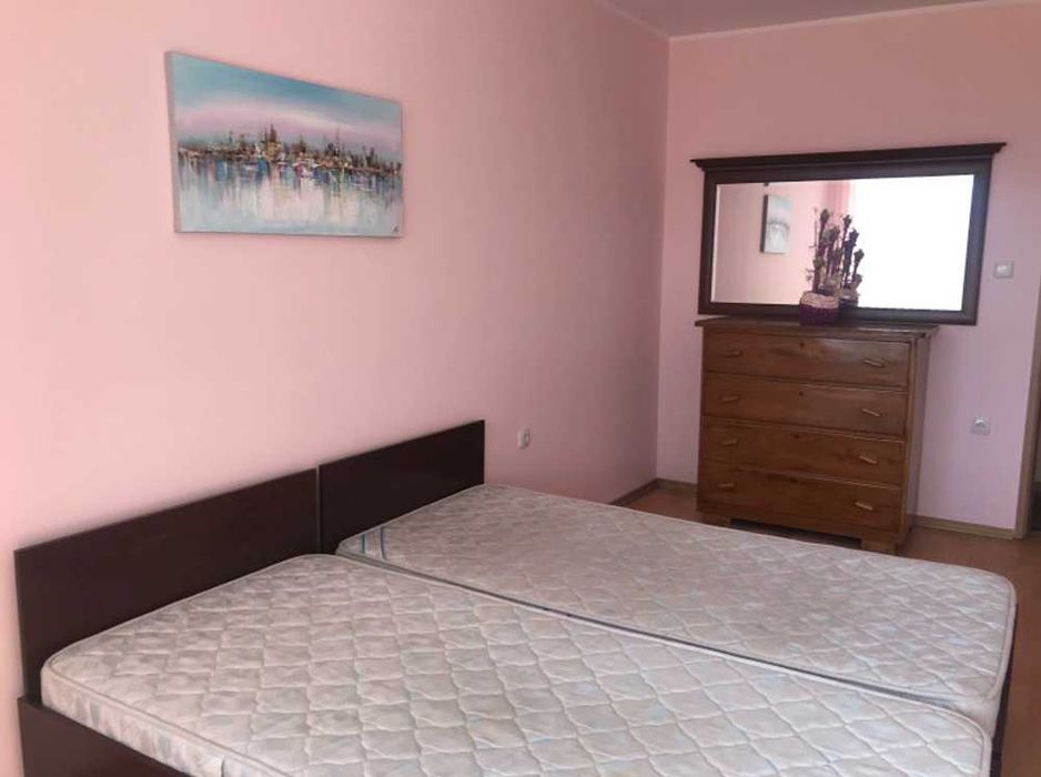 Тристаен апартамент под наем в кв. Кючук Париж