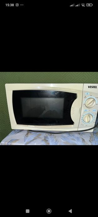 Стиральная машина и микроволновка