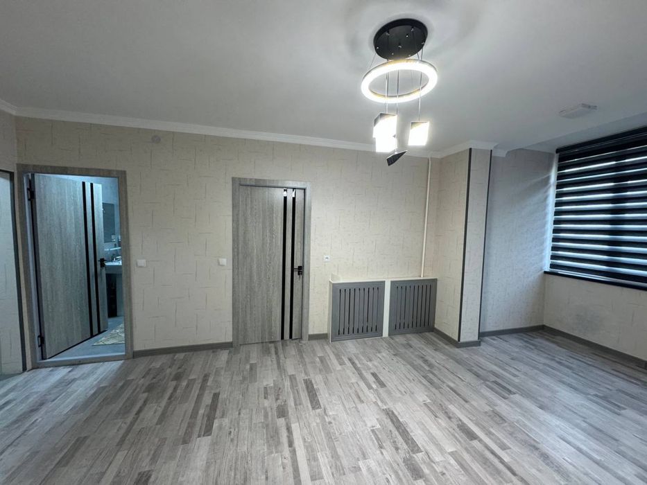 Срочно продается 2х комнатная квартира улица Бабура