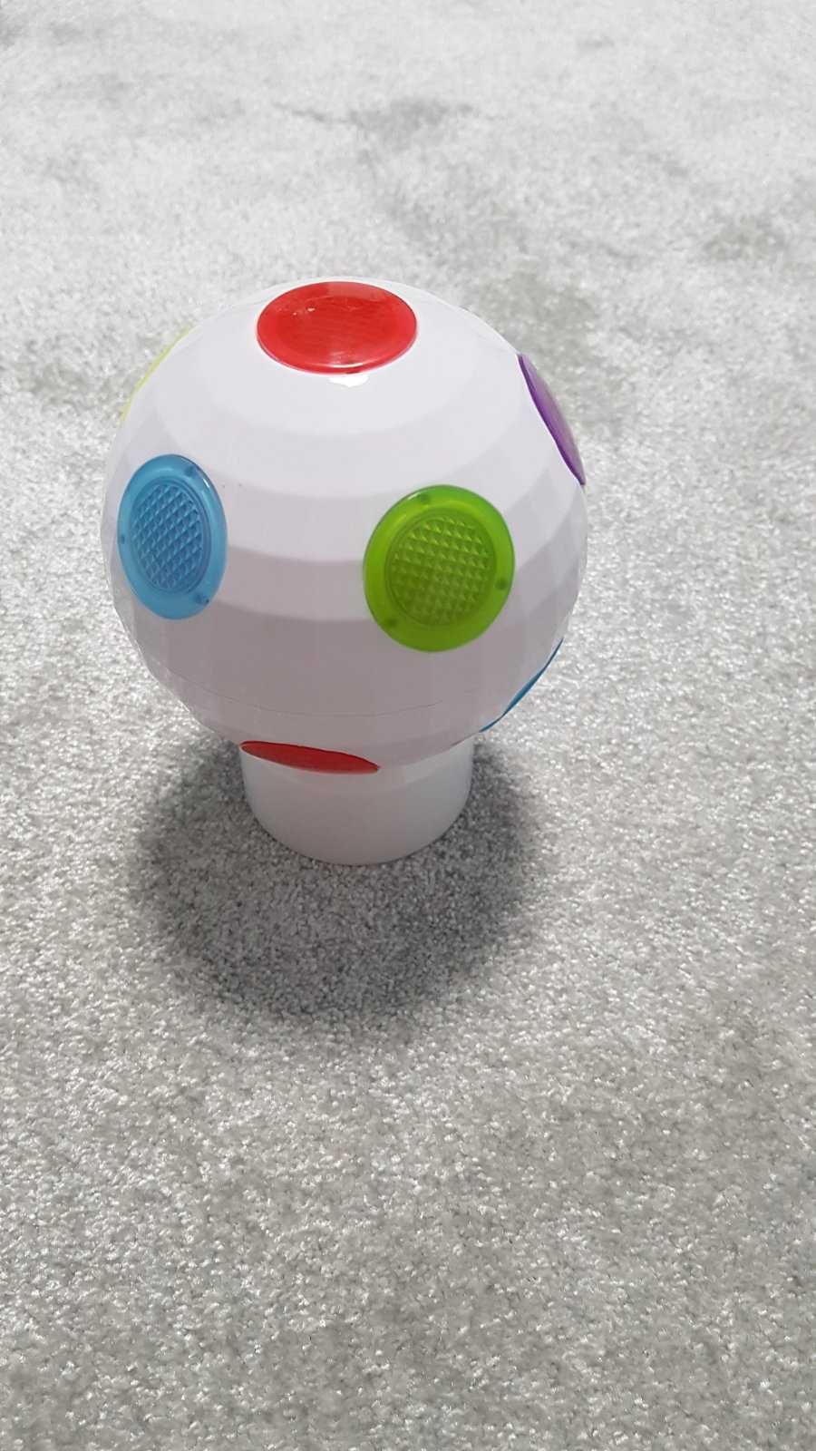 Музикални играчки: микрофон, муз.камион,светеща топка и други